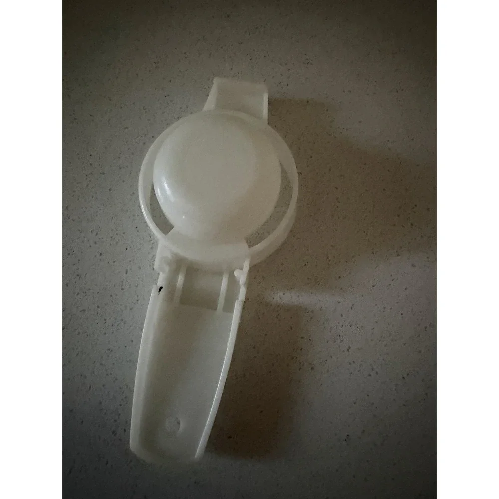 Vintage Tupperware Egg Yolk Separator Kitchen Gadget #779-1 White